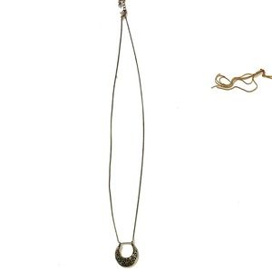 Urban Outfitters silver necklace with pendant